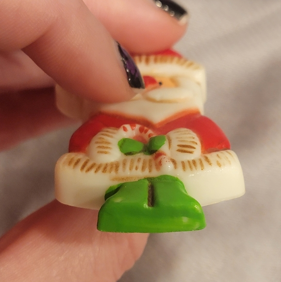 Three Vintage Christmas Pins/Brooches, Tree, Candle, Santa - Picture 11 of 12